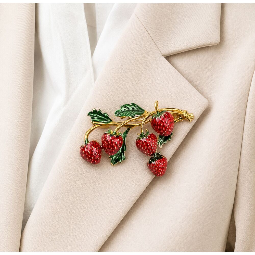 Vintage Style Strawberry Brooch Red Enamel Gold Tone Fruit Branch Pin Jewelry